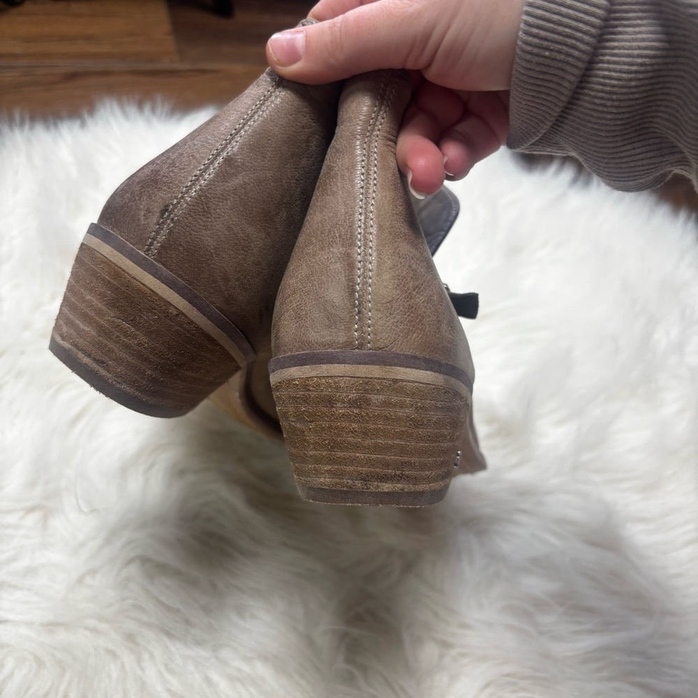 Sam Edelman “Palmer” Leather Ankle Bootie in Taupe size 8.5 Women’s - Picture 8 of 10